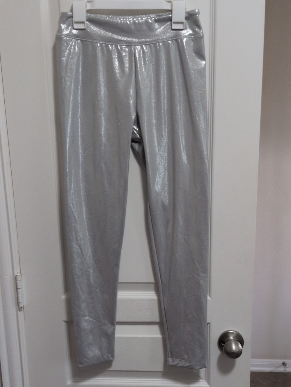 Girl's Silver Leggings Size XL